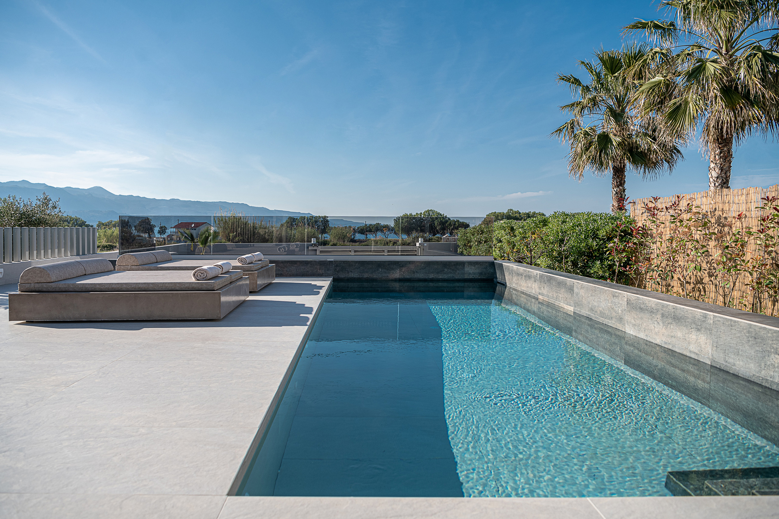 Fivi Luxury Villa, with Heated Pool & SeaViews