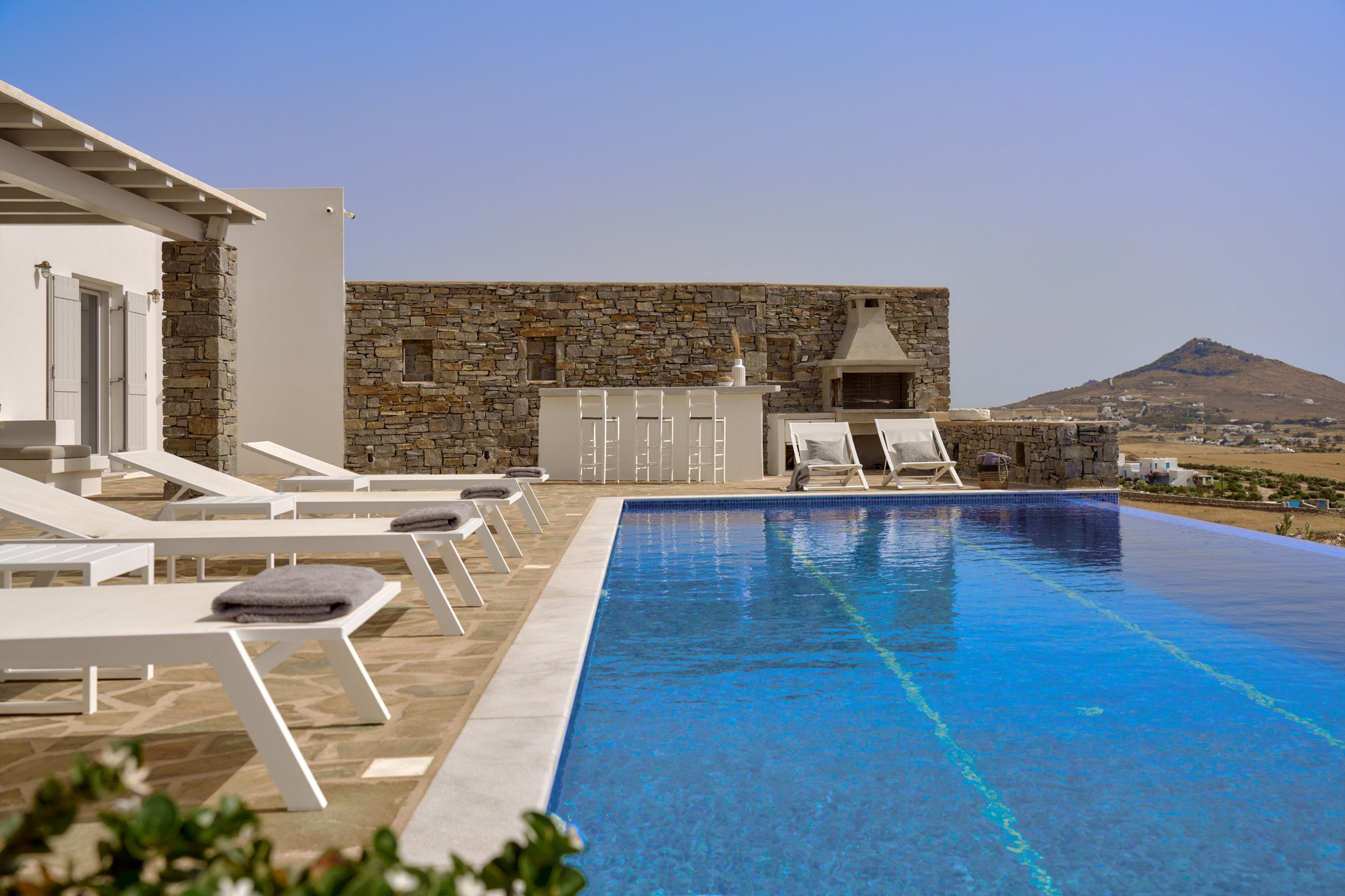 TrueDream Villa, a Mythical SeaView Escape