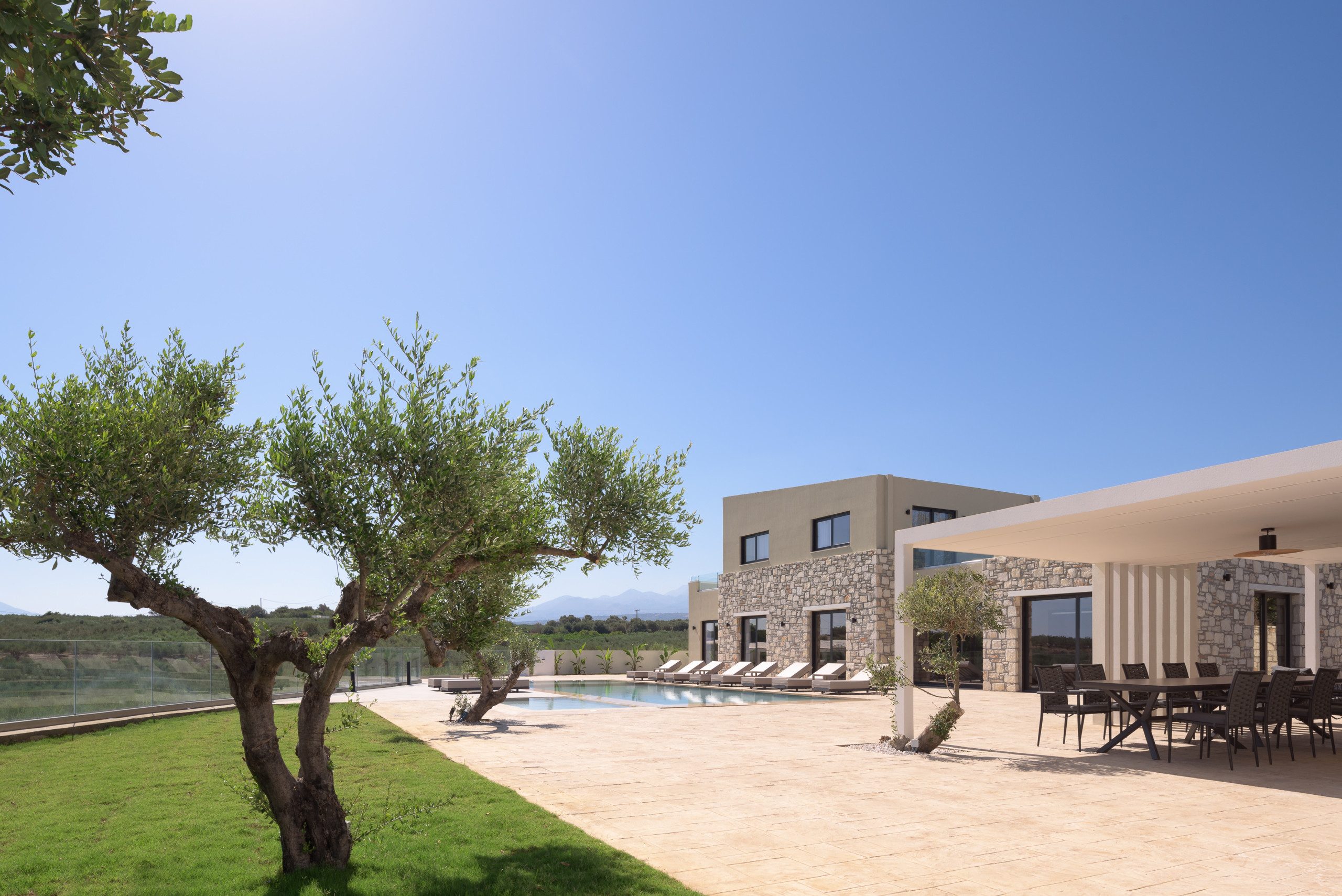 Elia Villa, with Pool, SeaViews & Iconic Design