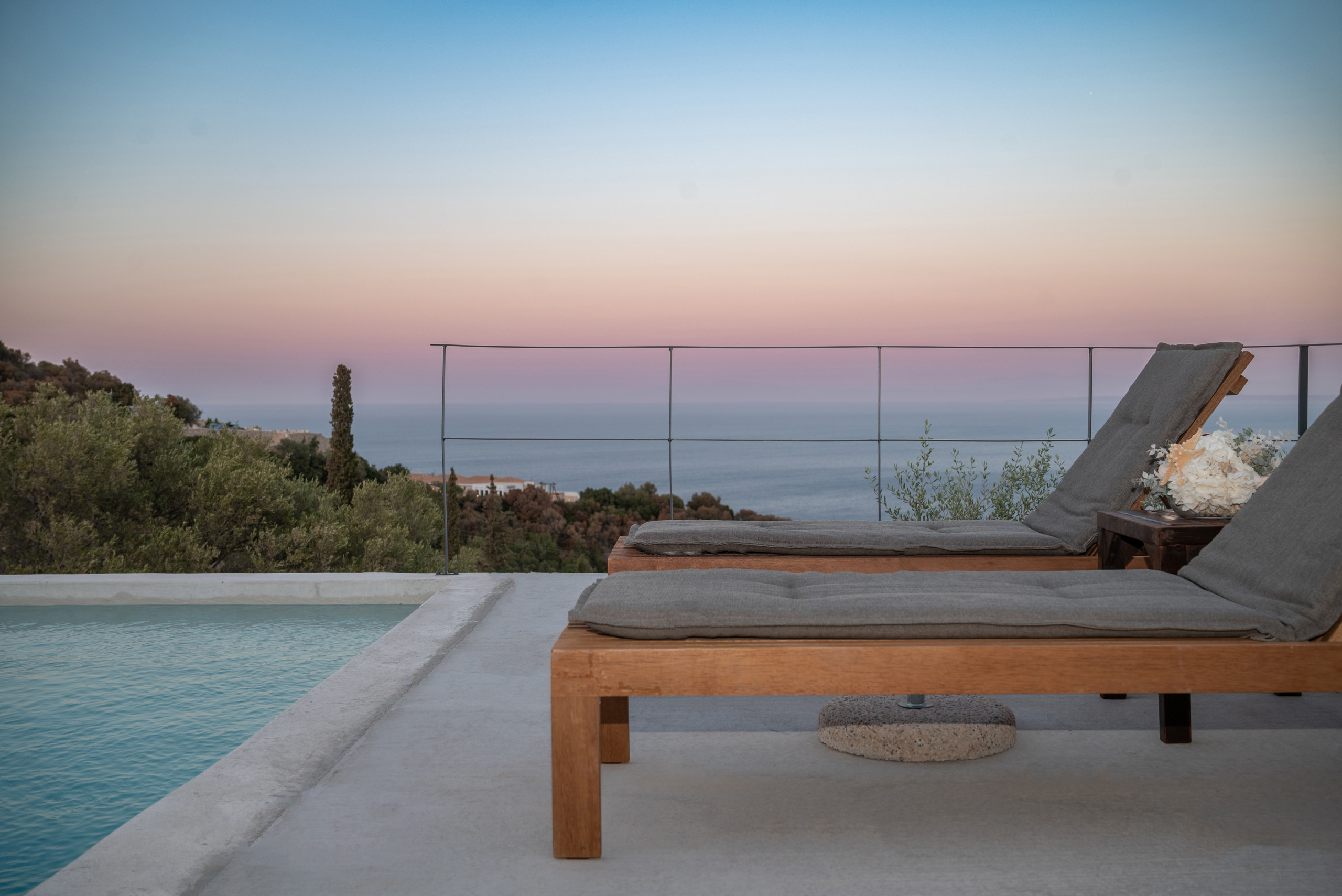 Askos Luxury Suite II, a Zakynthian Hideaway